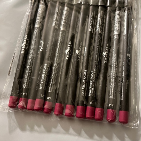 Makeup New 12pc Italia Deluxe Ultra Fine Lip Liner Set Femme Fatale